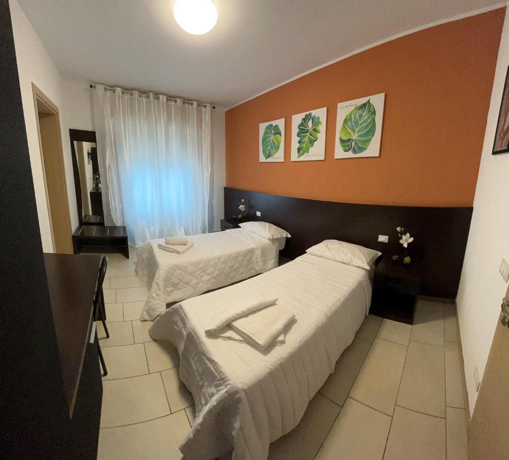 Bed & Breakfast La Rondinella Cerasolo Ngoại thất bức ảnh