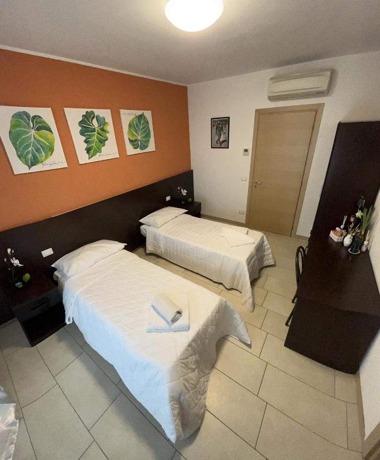 Bed & Breakfast La Rondinella Cerasolo Ngoại thất bức ảnh