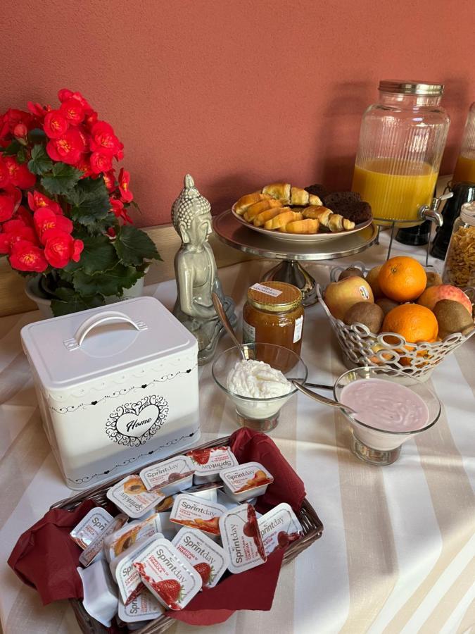 Bed & Breakfast La Rondinella Cerasolo Ngoại thất bức ảnh